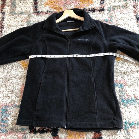 Columbia black zip up fleece jacket with pockets - Picture 6 of 7